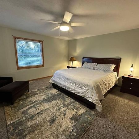 Inviting 3 Bed 2.5 Bath Townhome In Wadsworth Exterior photo